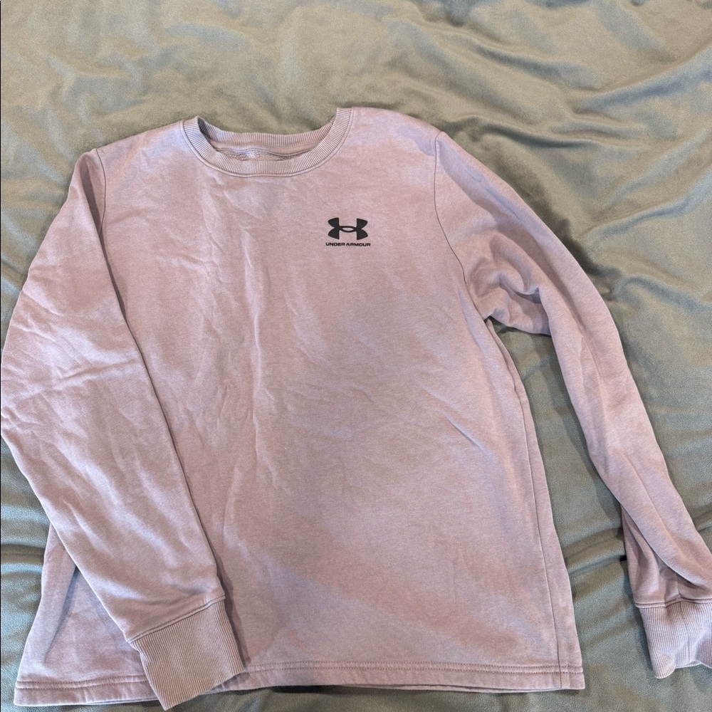 UA lightweight crewneck
